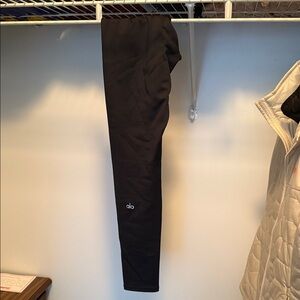 ALO Yoga 7/8 High Waist Airlift Leggings